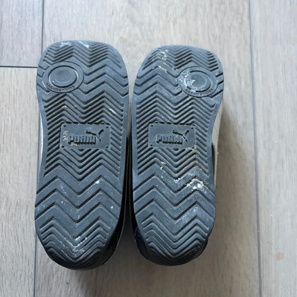 Puma Kids Black and White Sneakers - Picture 5 of 5